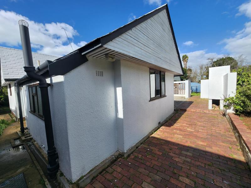 3 Bedroom Property for Sale in Bergzicht Western Cape